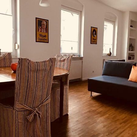 Modernes Apartment - Neustadt/Weinstrasse Stadt Neustadt an der Weinstraße Extérieur photo